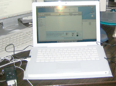 MacBook02s.jpg